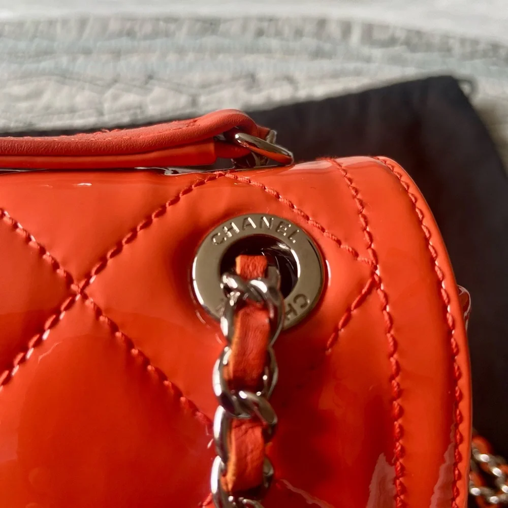 Mint Condition Chanel Orange Patent Leather Classic Flap Bag - Picture 7 of 15